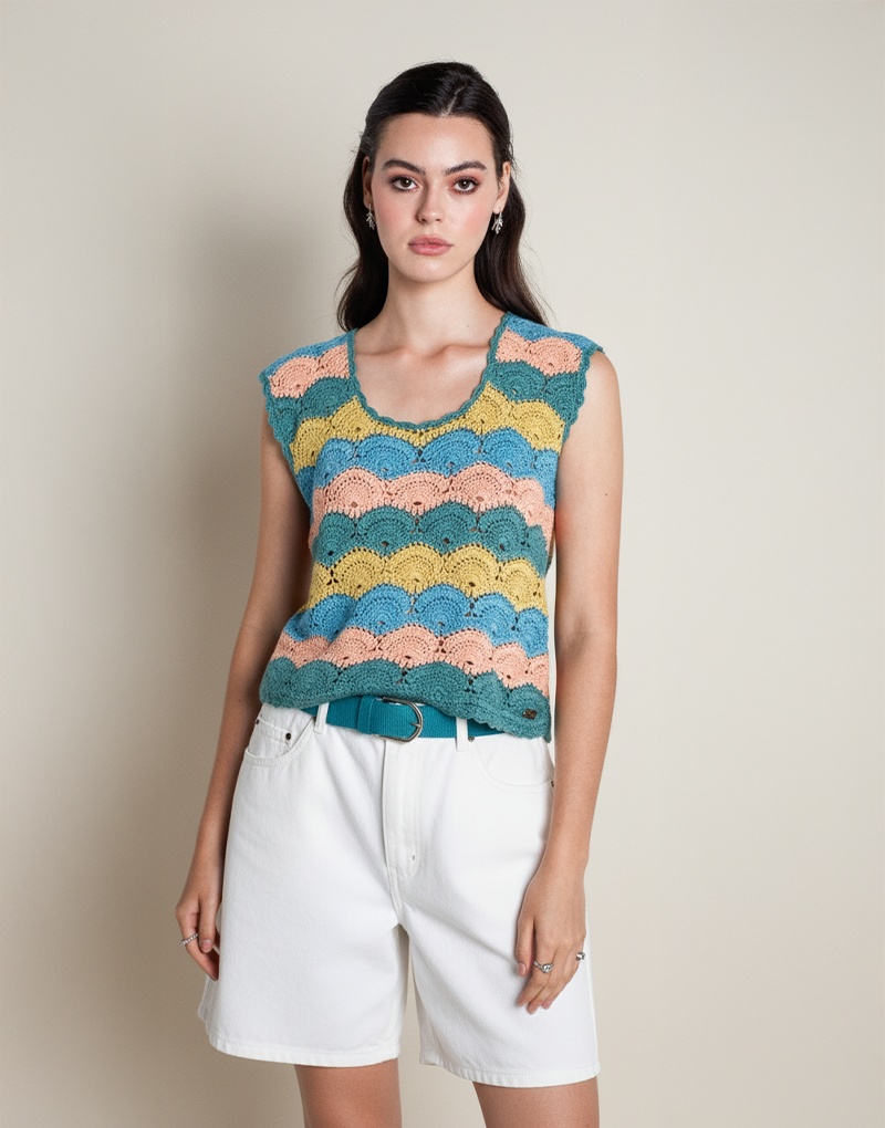 Abanico Top de crochet multicolor en algodón orgánico de Anntarah, blusa sin mangas con patrón de ondas y escote redondo, ideal para un look fresco y artesanal