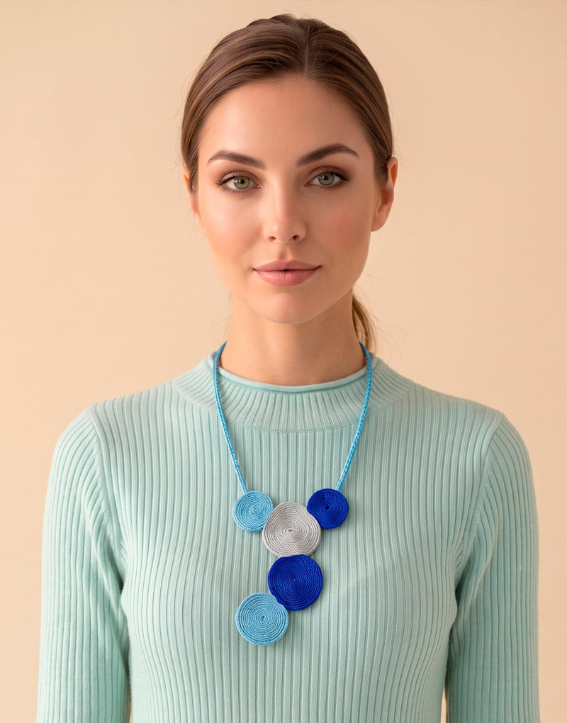 CIRCLE COLLAR