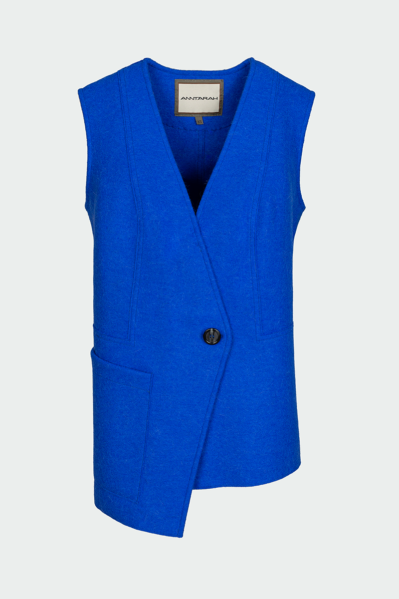 Ema Vest