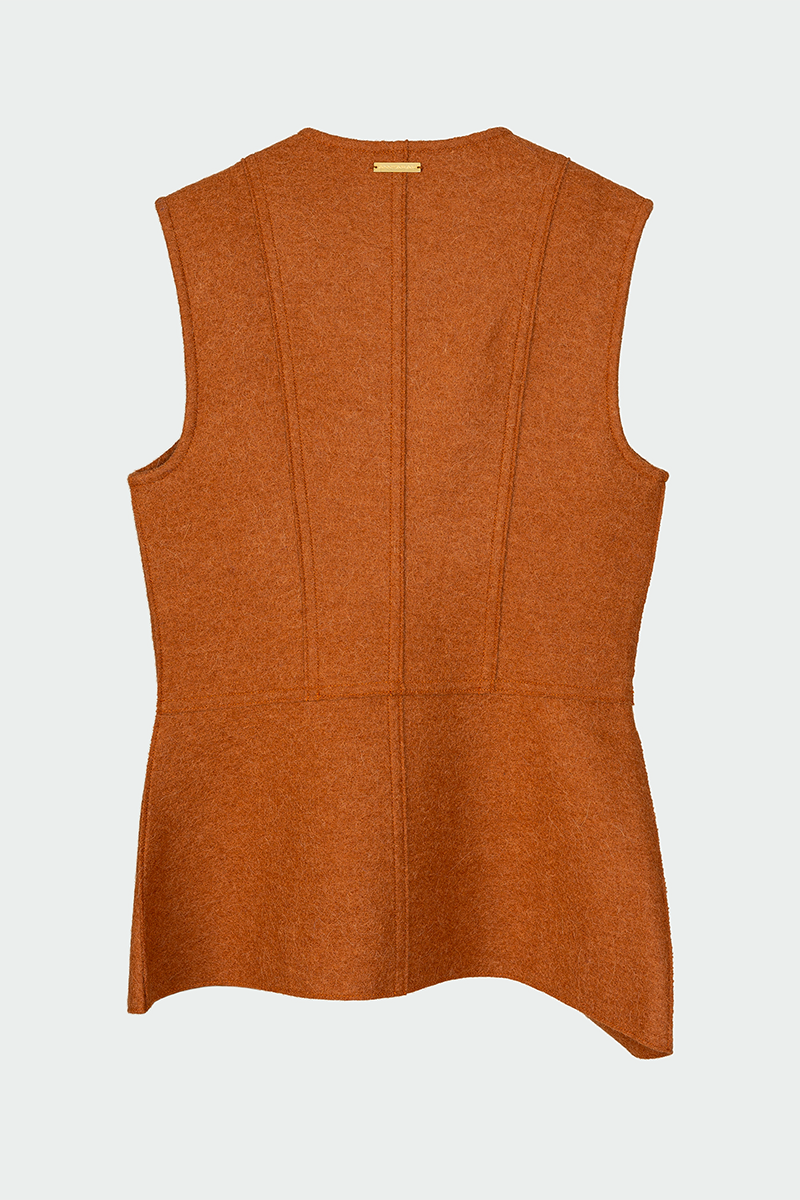 Ema Vest