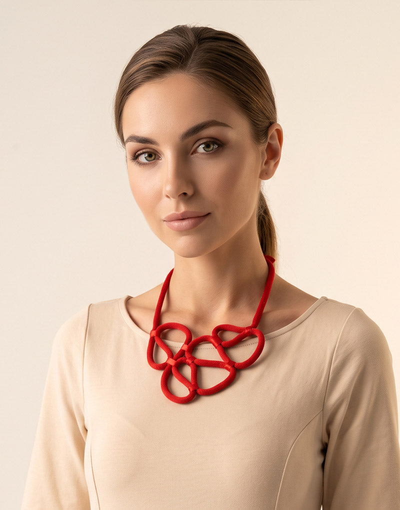 Luna Collar