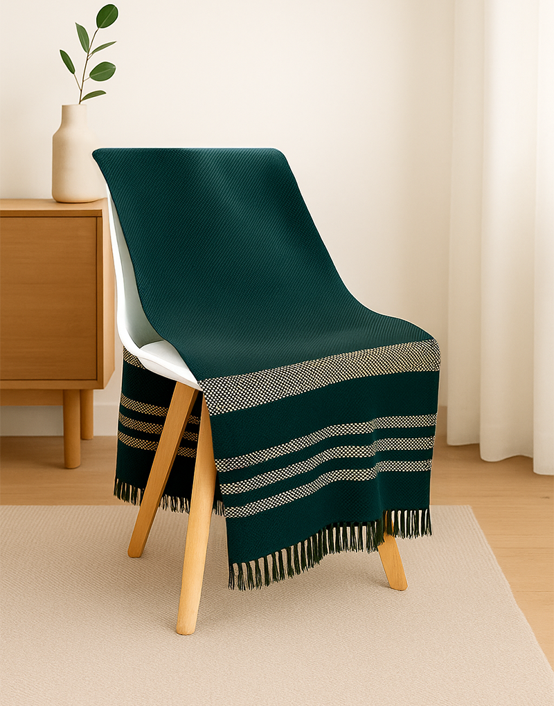 Saywa Throw